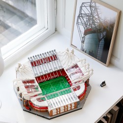 LEGO Creator Expert 10272  Old Trafford - Manchester United - usato completo senza scatola con istruzioni originali