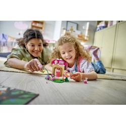 LEGO Gabby's Dollhouse 11212 La Casa in Giardino di Gattina Fatina, Giocattolo con 2 Personaggi e Accessori, Regalo da 4+
