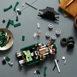 LEGO Icons 11381 Jaguar E-Type, Modellino per Adulti di Auto con Motore 6 Cilindri e Kit di Attrezzi, Regalo da Collezione