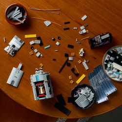 LEGO Icons 11382 Telescopio Spaziale Hubble, Kit di Modellismo STEM 3D per Adulti, Regalo Fai da Te per i Fan dell'Astronomia
