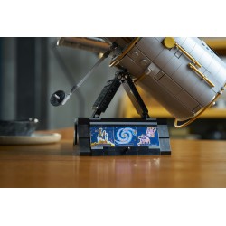 LEGO Icons 11382 Telescopio Spaziale Hubble, Kit di Modellismo STEM 3D per Adulti, Regalo Fai da Te per i Fan dell'Astronomia