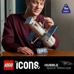 LEGO Icons 11382 Telescopio Spaziale Hubble, Kit di Modellismo STEM 3D per Adulti, Regalo Fai da Te per i Fan dell'Astronomia