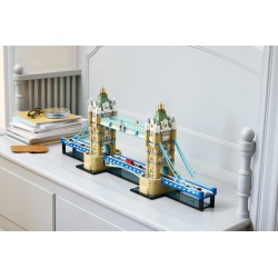 LEGO Architecture 21067 Tower Bridge, Kit Modellismo per Adulti Fai da Te, Miniatura Monumento 3D, Idea Regalo da Collezione