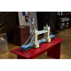 LEGO Architecture 21067 Tower Bridge, Kit Modellismo per Adulti Fai da Te, Miniatura Monumento 3D, Idea Regalo da Collezione