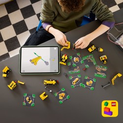 LEGO Technic 42233 Macchine Potenti, Scatole a Sorpresa con 1 di 8 Giocattoli Casuali da Collezione, Regali per Bambini da 7+
