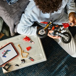 LEGO Technic 42238 Moto Ducati Desmo450 MX Factory, Kit di Modellismo con Moto Giocattolo da Collezione, Regalo Bambini 10+