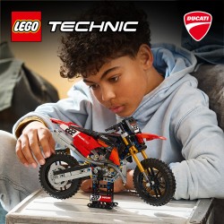 LEGO Technic 42238 Moto Ducati Desmo450 MX Factory, Kit di Modellismo con Moto Giocattolo da Collezione, Regalo Bambini 10+