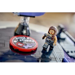 LEGO Editions 43029 La Mezzaluna del Concerto di Olivia Rodrigo, Kit con Giradischi, Vinile e Minifigure, Regalo da 14+ Anni