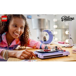 LEGO Editions 43029 La Mezzaluna del Concerto di Olivia Rodrigo, Kit con Giradischi, Vinile e Minifigure, Regalo da 14+ Anni