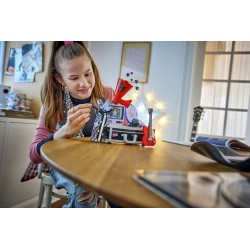 LEGO Editions 43030 La Valigetta Segreta di Olivia Rodrigo, Valigia Giocattolo con Microfono, Disco, Megafono, TV, Regalo 10+