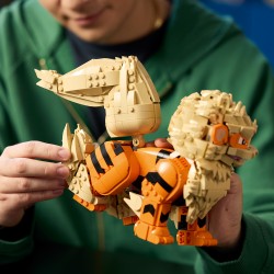 LEGO Pokémon 72160 Arcanine, Action Figure da Costruire per Adulti con Parti Snodabili, Idea Regalo per Gamer da Collezione