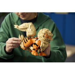 LEGO Pokémon 72160 Arcanine, Action Figure da Costruire per Adulti con Parti Snodabili, Idea Regalo per Gamer da Collezione