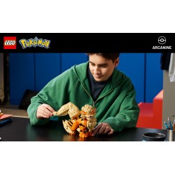 LEGO Pokémon 72160 Arcanine, Action Figure da Costruire per Adulti con Parti Snodabili, Idea Regalo per Gamer da Collezione