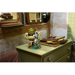 LEGO 72423 Shrek, Ciuchino e Gatto con gli Stivali, Kit Modellismo per Adulti da Esposizione con 3 Personaggi, Regalo per Fan