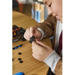 LEGO Speed Champions 77264 Jaguar Project 7 e Land Rover Defender, Set con 2 Macchine Giocattolo e 2 Minifigure, Regalo 10+
