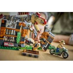 LEGO Jurassic World 77982 Fuga dal Dinosauro Spinosauro, Giocattolo Interattivo con Dino, Moto e 2 Minifigure, Regalo da 9+