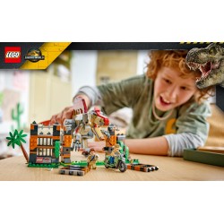 LEGO Jurassic World 77982 Fuga dal Dinosauro Spinosauro, Giocattolo Interattivo con Dino, Moto e 2 Minifigure, Regalo da 9+