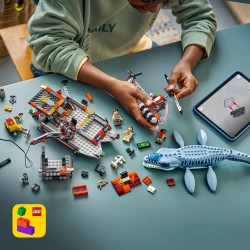 LEGO Jurassic World 77983 Attacco alla Barca del Dinosauro Mosasaurus, Giocattolo con Nave, Dinosauro e Elicottero, Regalo 7+