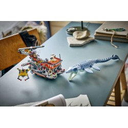 LEGO Jurassic World 77983 Attacco alla Barca del Dinosauro Mosasaurus, Giocattolo con Nave, Dinosauro e Elicottero, Regalo 7+