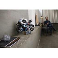 LEGO Technic 42130 BMW M 1000 RR, Moto per Adulti da Costruire, Idea Regalo da Collezione, Modellino Replica Superbike