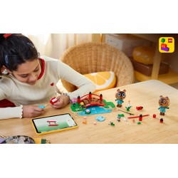 LEGO 77059 Animal Crossing Una Giornata all'Aria Aperta per Mirco e Marco, Action Figure di Procioni con Accessori, Regalo 10+