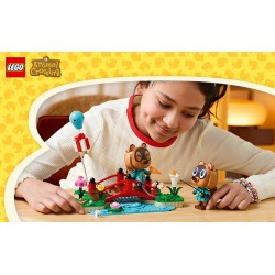LEGO 77059 Animal Crossing Una Giornata all'Aria Aperta per Mirco e Marco, Action Figure di Procioni con Accessori, Regalo 10+