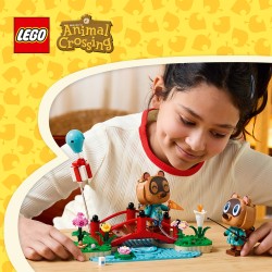 LEGO 77059 Animal Crossing Una Giornata all'Aria Aperta per Mirco e Marco, Action Figure di Procioni con Accessori, Regalo 10+