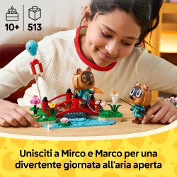 LEGO 77059 Animal Crossing Una Giornata all'Aria Aperta per Mirco e Marco, Action Figure di Procioni con Accessori, Regalo 10+