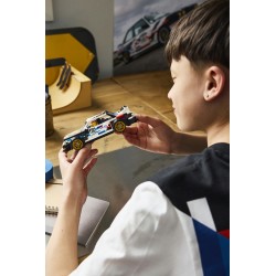 LEGO 77263 Speed Champions BMW M3 (E30), Macchina Giocattolo con Minifigure da Collezione, Regalo per Bambini e Fan da 9 Anni