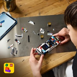 LEGO 77263 Speed Champions BMW M3 (E30), Macchina Giocattolo con Minifigure da Collezione, Regalo per Bambini e Fan da 9 Anni