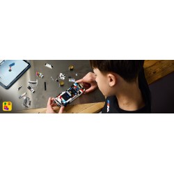 LEGO 77263 Speed Champions BMW M3 (E30), Macchina Giocattolo con Minifigure da Collezione, Regalo per Bambini e Fan da 9 Anni
