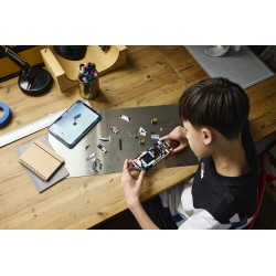 LEGO 77263 Speed Champions BMW M3 (E30), Macchina Giocattolo con Minifigure da Collezione, Regalo per Bambini e Fan da 9 Anni