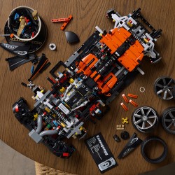 LEGO Technic 42232 Hypercar Koenigsegg Sadair's Spear, Kit di Modellismo per Adulti, Regalo STEM per i Fan dell'Automobilismo