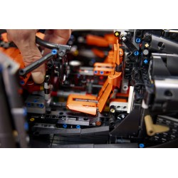 LEGO Technic 42232 Hypercar Koenigsegg Sadair's Spear, Kit di Modellismo per Adulti, Regalo STEM per i Fan dell'Automobilismo