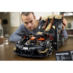 LEGO Technic 42232 Hypercar Koenigsegg Sadair's Spear, Kit di Modellismo per Adulti, Regalo STEM per i Fan dell'Automobilismo