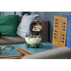 LEGO Pokémon 72154 Momenti Allenatore Iconici: Poké Ball, Kit per Adulti con Pikachu, Eevee e 2 Minifigure, Regalo per Gamer
