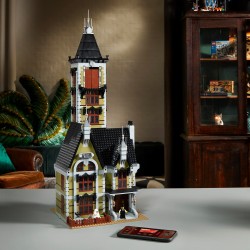 LEGO Creator Expert Haunted House Set 10273