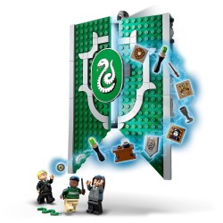 LEGO Harry Potter 76410 Estandarte de la Casa Slytherin, Juguete de Viaje Coleccionable