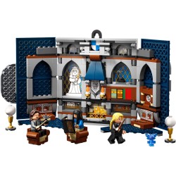 LEGO Harry Potter 76411 Estandarte de la Casa Ravenclaw, Juguete de Viaje Coleccionable