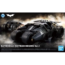 Bandai – Model Kit Batman Begins Batmobile (Scala 1:35)