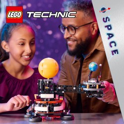 LEGO Technic 42179 Pianeta Terra e Luna in orbita