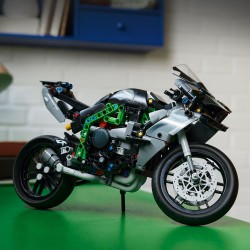 Kawasaki Ninja H2R motor