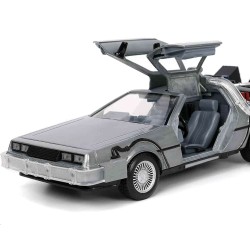 Jada - Back To The Future Part 1: 1982 De Lorean Dmc 12 - 1:24 Die-Cast Model With Lights