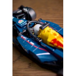 Oracle Red Bull Racing RB20 F1® Rennauto