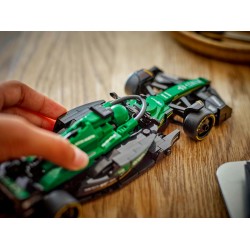 Aston Martin Aramco F1® AMR24 racewagen