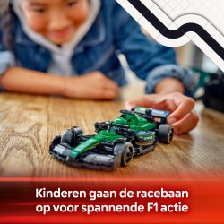Aston Martin Aramco F1® AMR24 racewagen