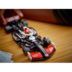 Coche de Carreras MoneyGram Haas F1® Team VF-24
